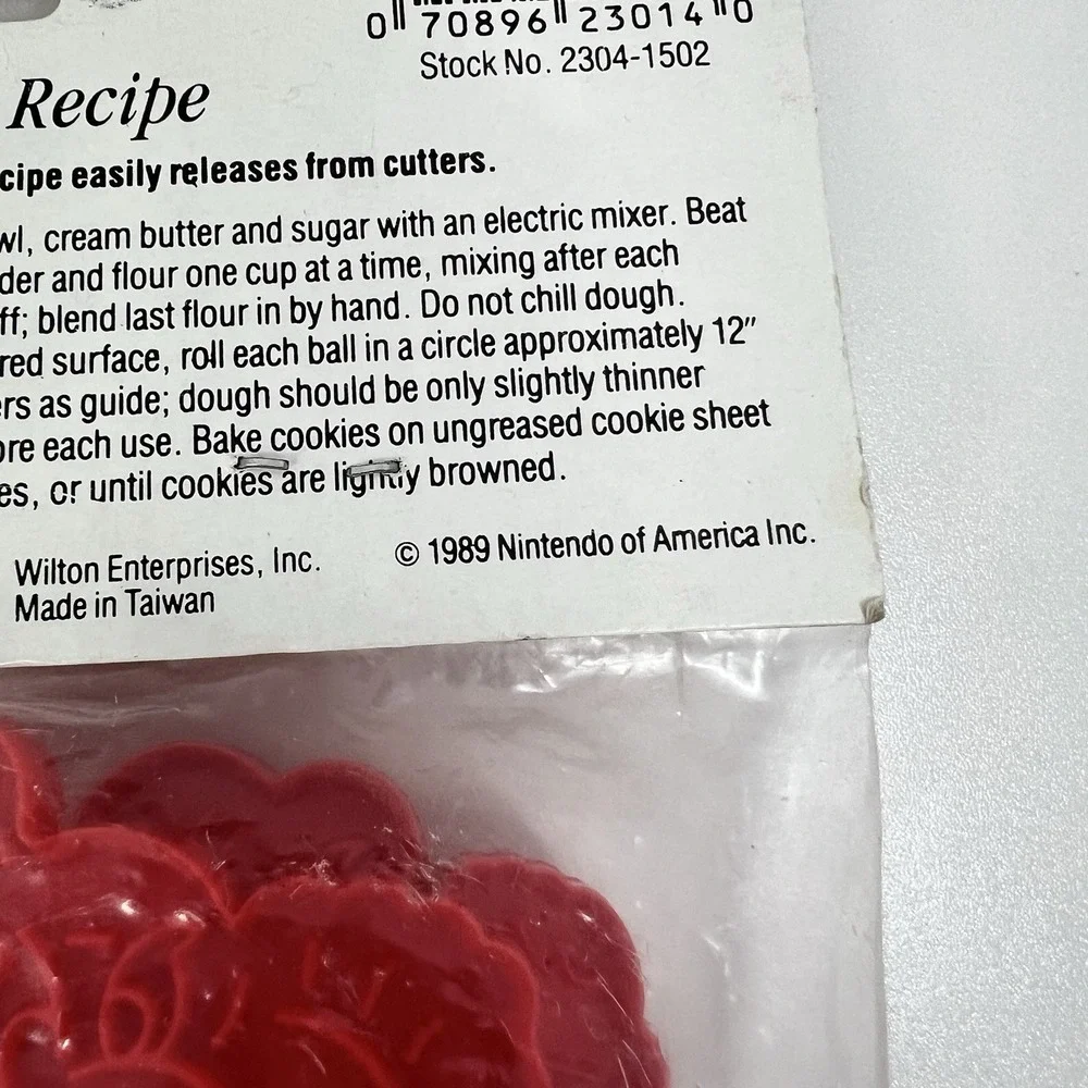 Vintage Wilton‎ Super Mario Bros Cookie Cutters Nintendo Luigi Koopa Spiny 1989